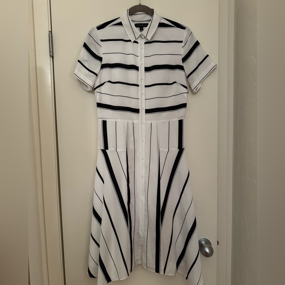 Banana Republic black and white stripped button down dress. Size 4
